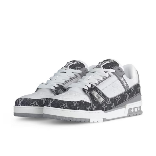 Monogram White Grey