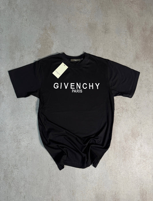 CAMISETA GlVENCHY
