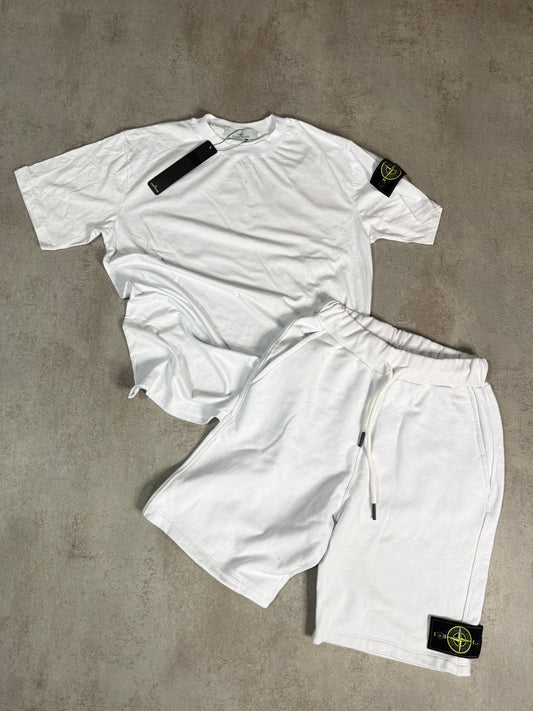 CHANDAL STONE ISLAN|)