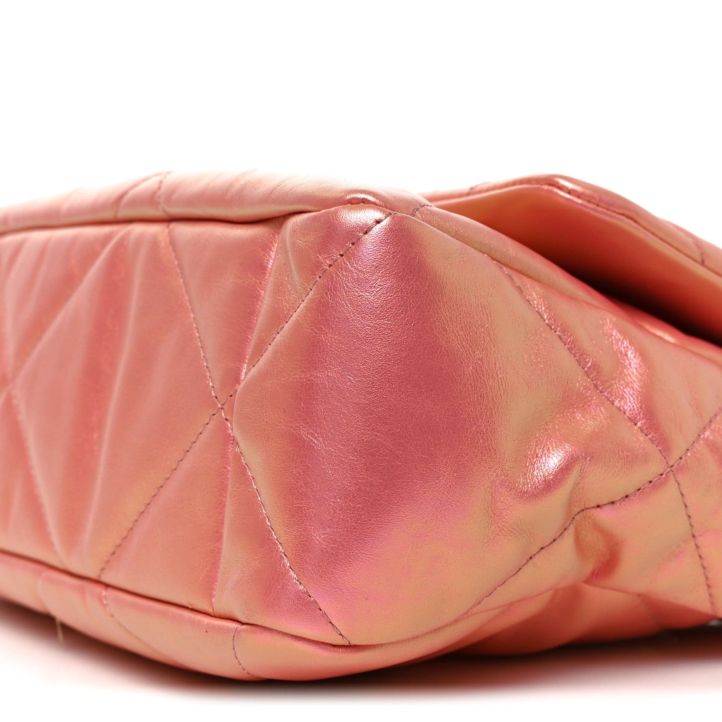 Iridescent Lambskin Quilted Large Chanel 19 Flap Pink