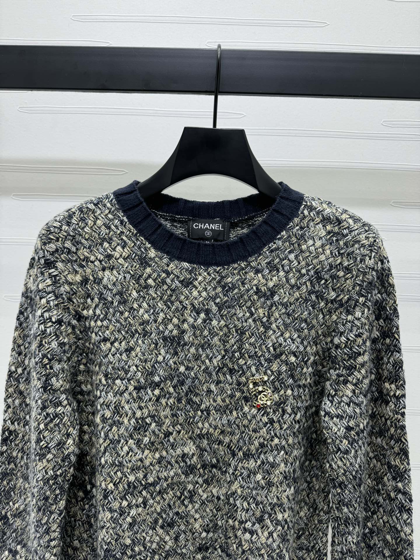 CC 25 Contrast Color Sweater 5 Brooch Gray Wool 305409