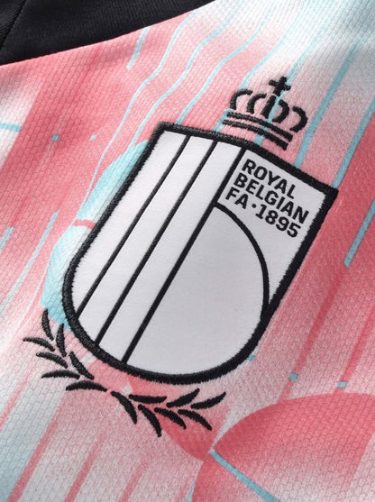 Family Kit Away 2026