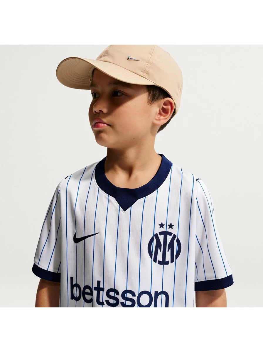 Kids Kit Away 26/27