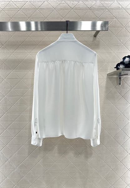 LV25 Pleated Tie-Neck Straight-Shoulder Shirt in White Polyester 294486