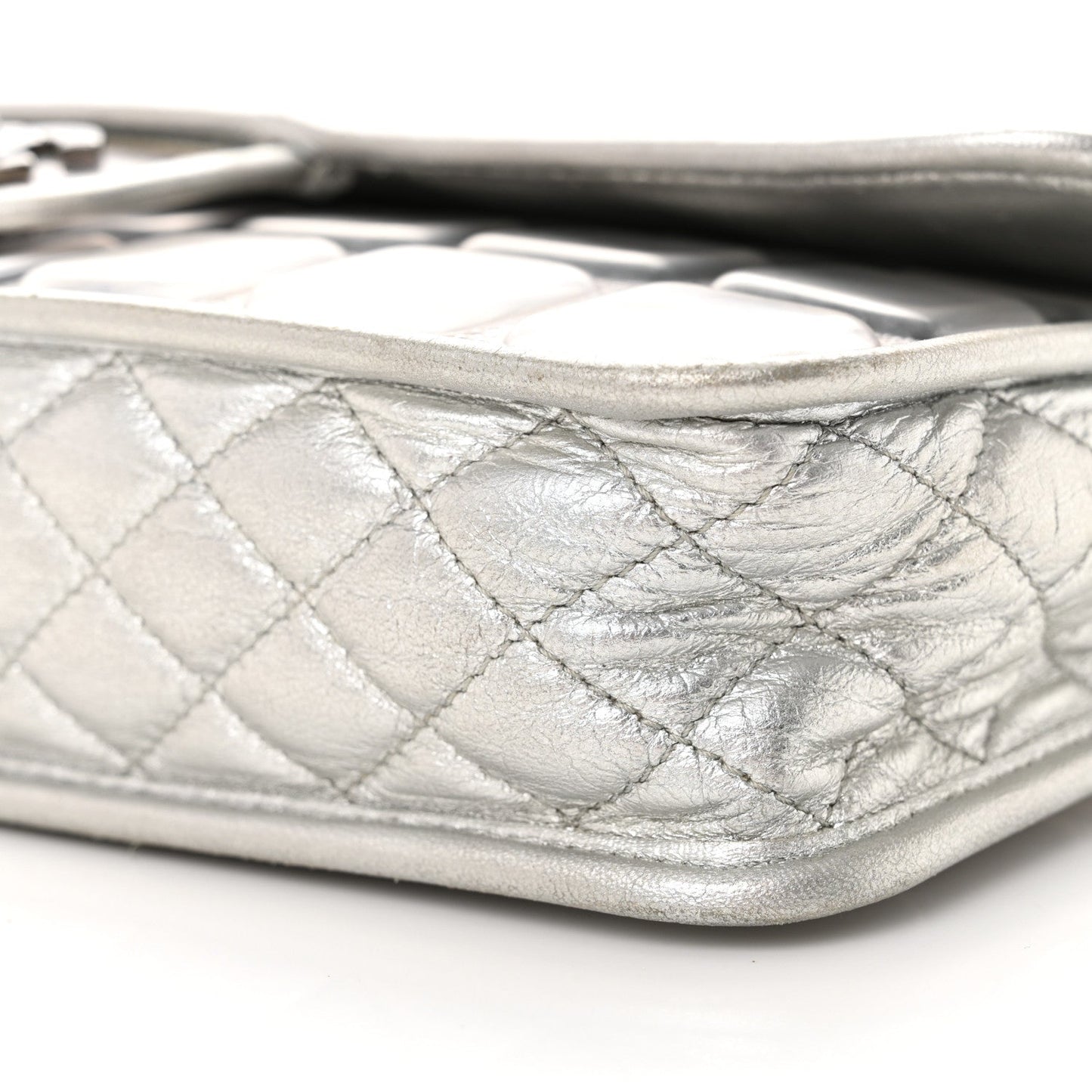 Vinyl Large Ice Cube Flap Silver