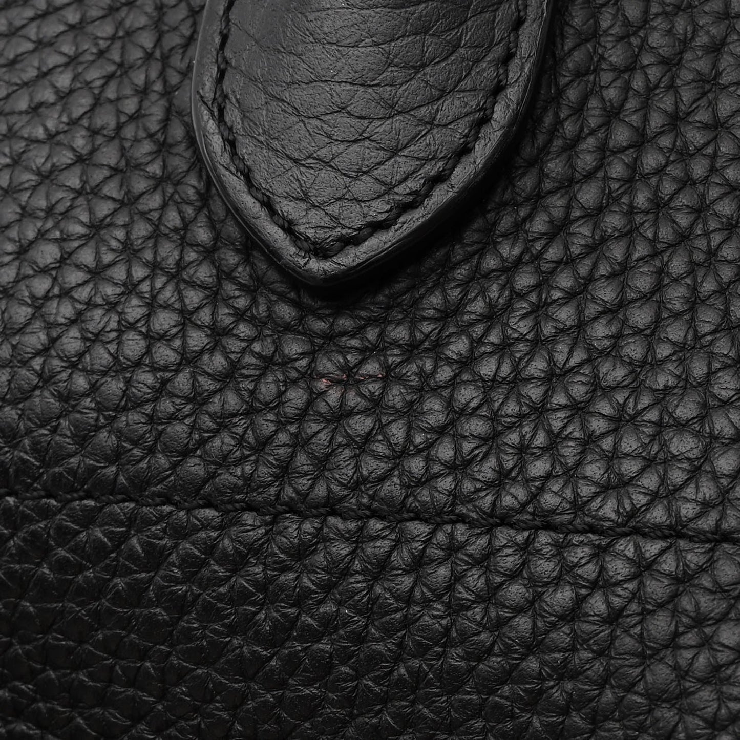 Matte Grained Calfskin Soft Margaux 12 Black