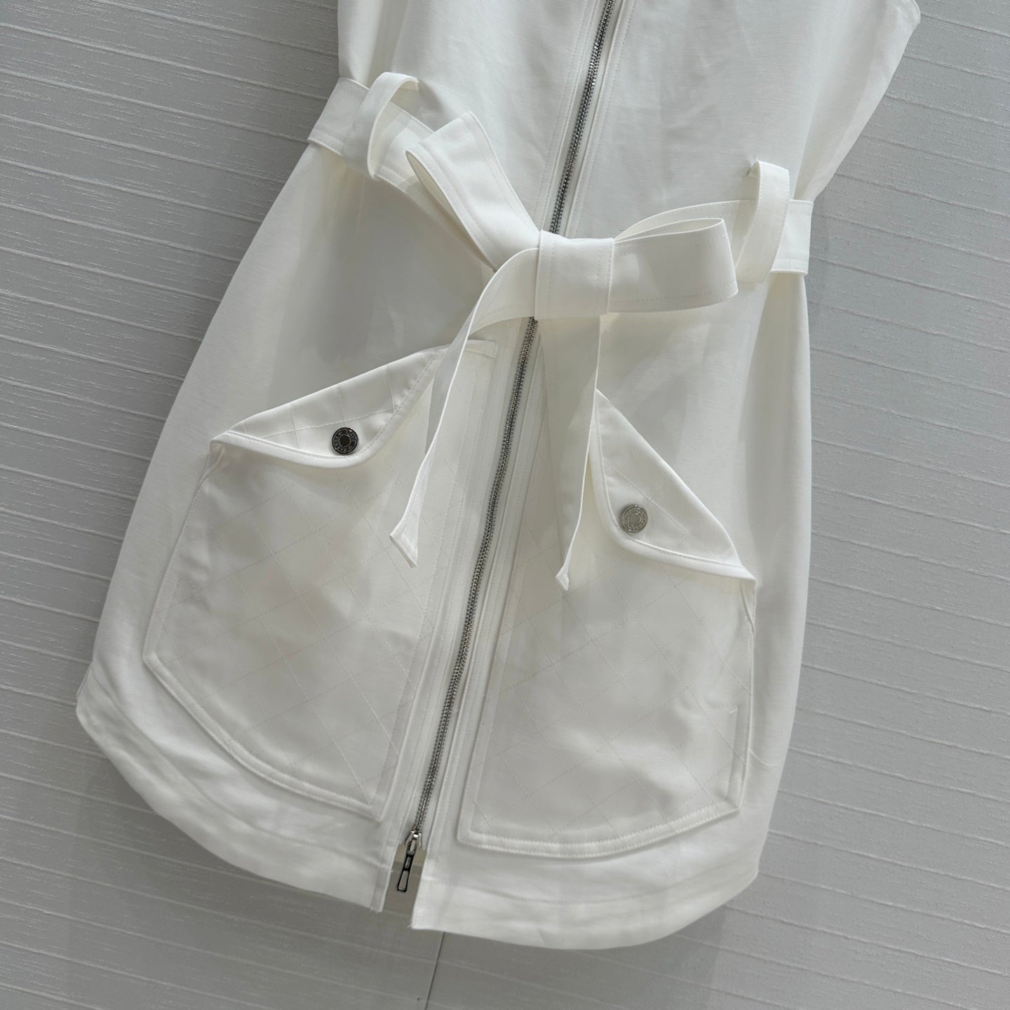 HM Majia Zipped Sleeveless Dress in White Cotton