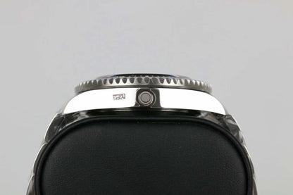 Rolex Sea-Dweller 43mm Silver Black