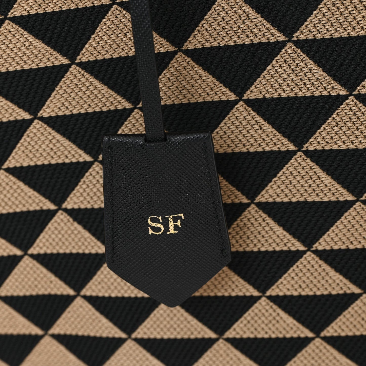 Jacquard Saffiano Triangolo Symbole Embroidered Large Tote Black Corda