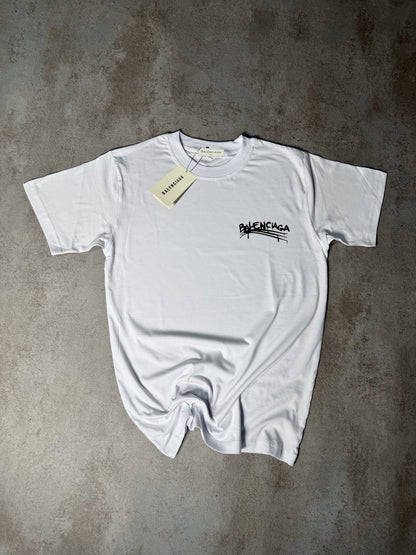 CAMISETA BALENClAGA