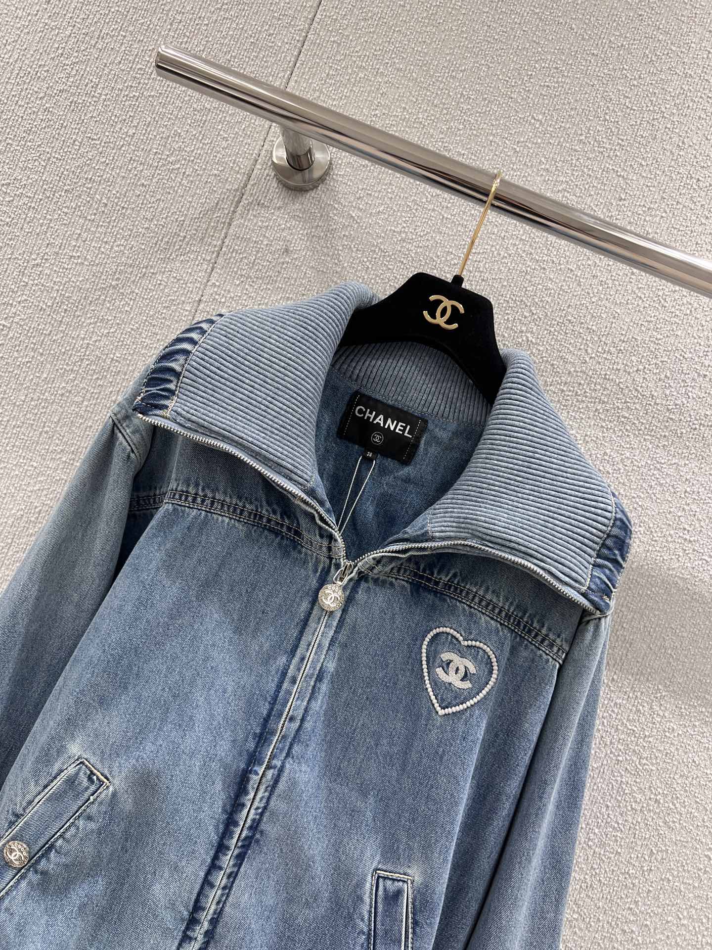 CC 25M Embroidered Lapel Denim Jacket Blue Cotton