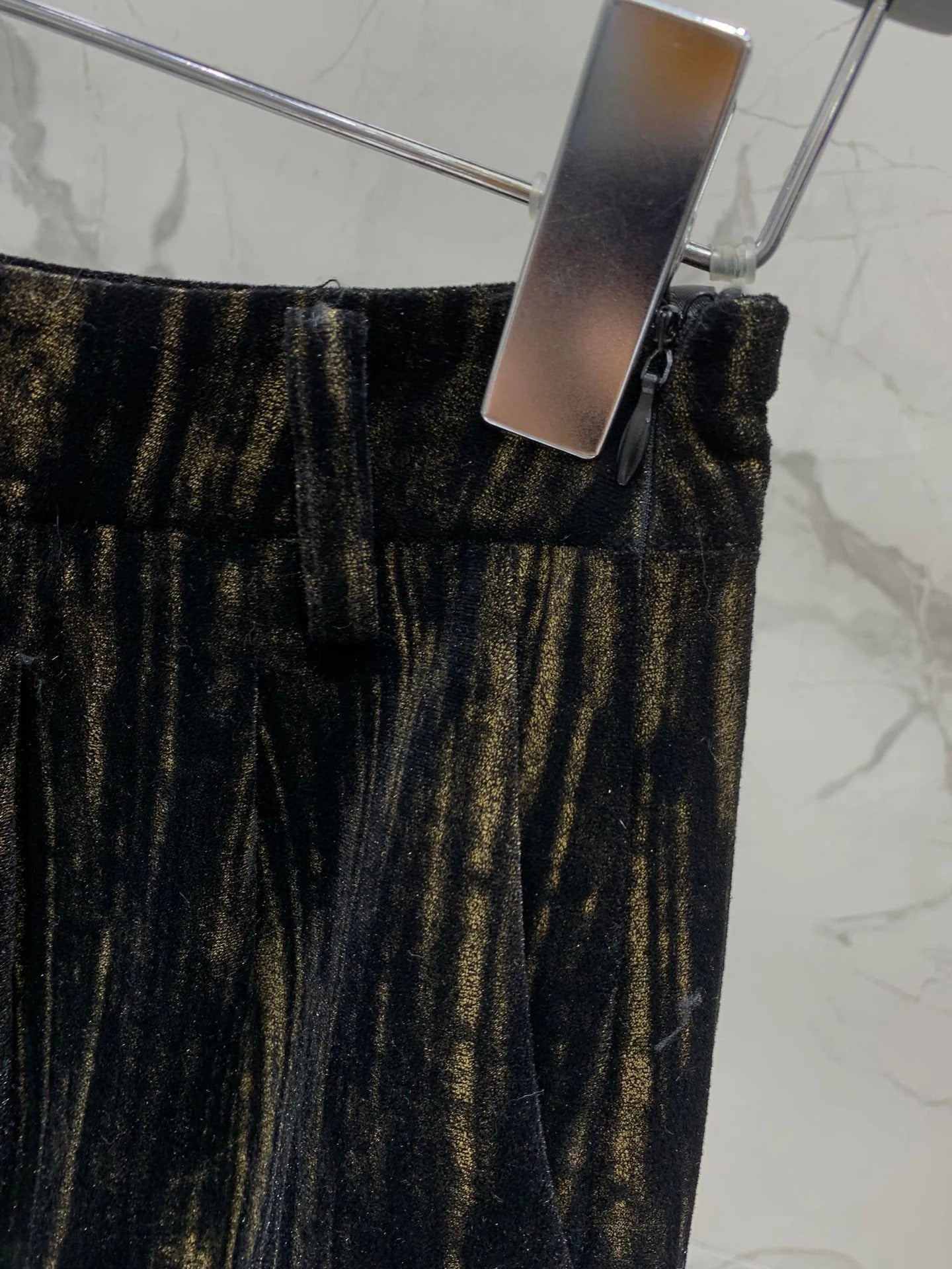 YSL 25S SHORT STYLE 122