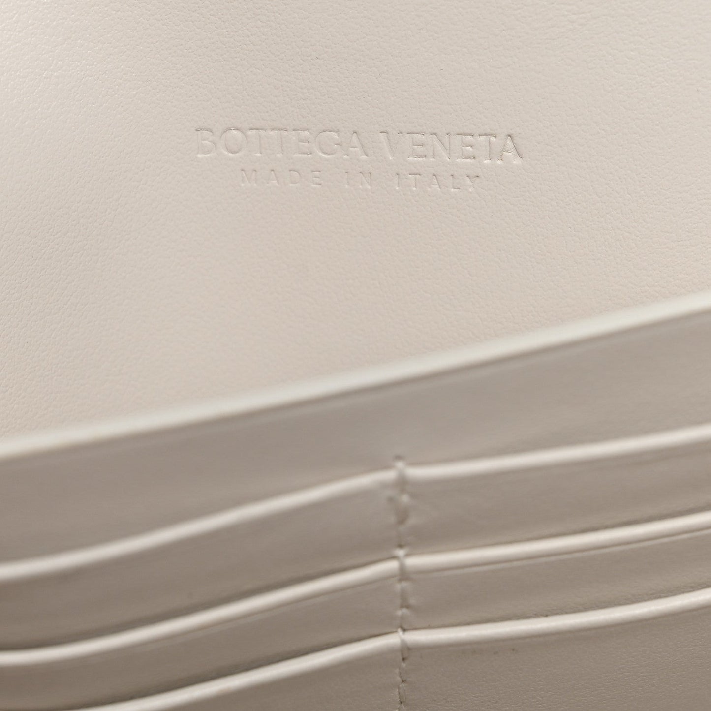 Nappa Intrecciato Long Andiamo Top Handle Clutch White