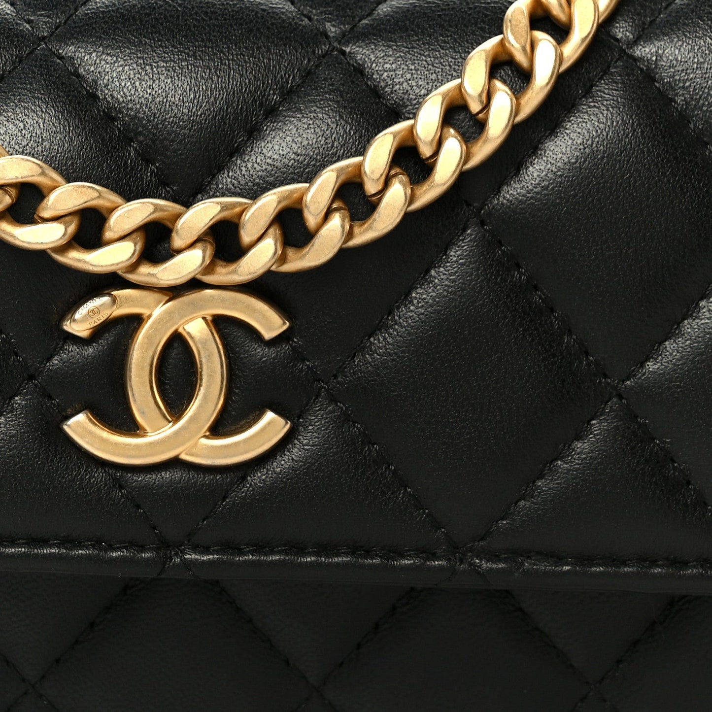 Lambskin Quilted Sweet Camellia Flap Phone Holder With Chain Black