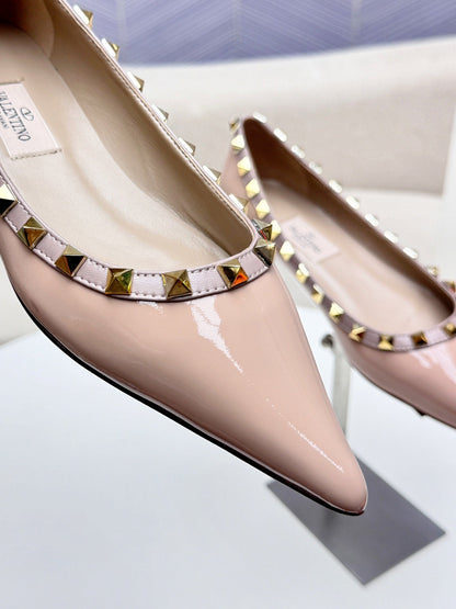 ROCKSTUD FLAT PUMP IN NUDE TAN CALFSKIN