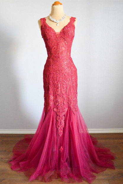 Sweetheart Straps Lace Appliques Prom Dress With Tulle Train