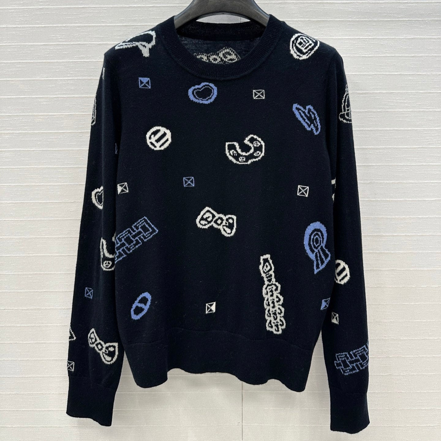 HM 25 Sweater Black Pattern Cashmere 02668