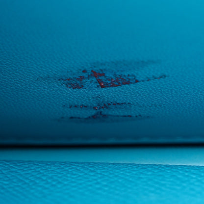Epsom Enamel Constance 18 Bleu Du Nord Rouge de Coeur