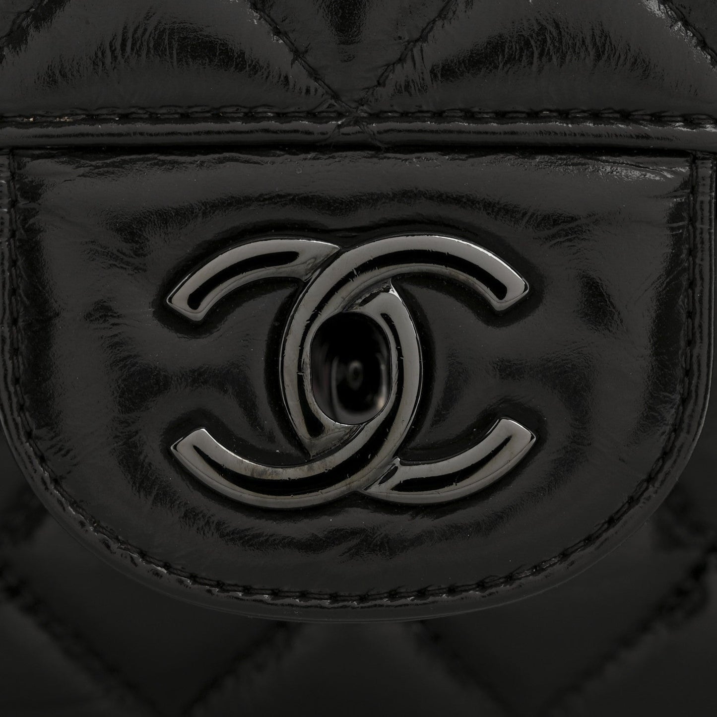 Shiny Crumpled Calfskin Quilted Jumbo Double Flap So Black