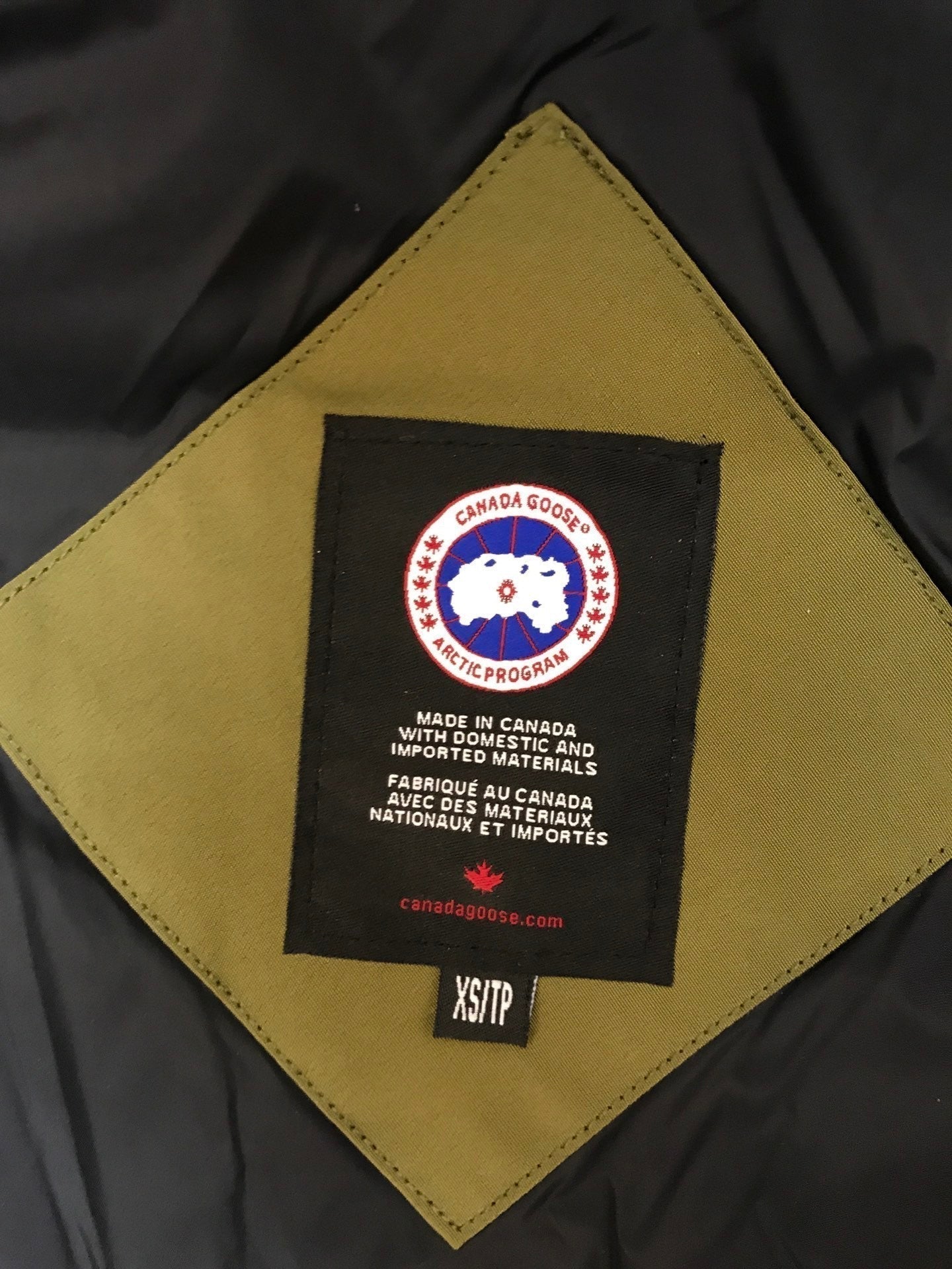 C. Goose Jacket Moss Green Polyester 0025