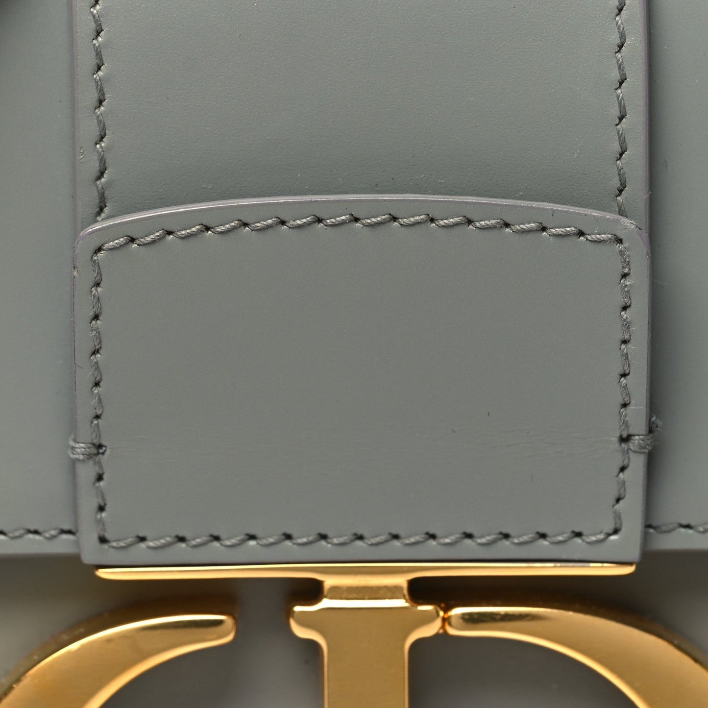 Box Calfskin 30 Montaigne Box Bag Gray