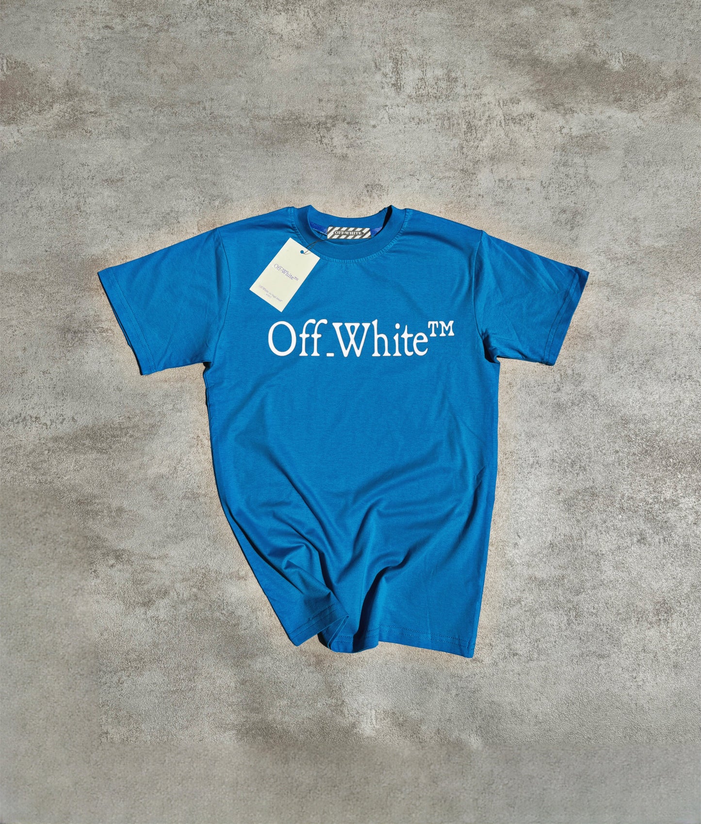 CAMISETA OFF WHIT£