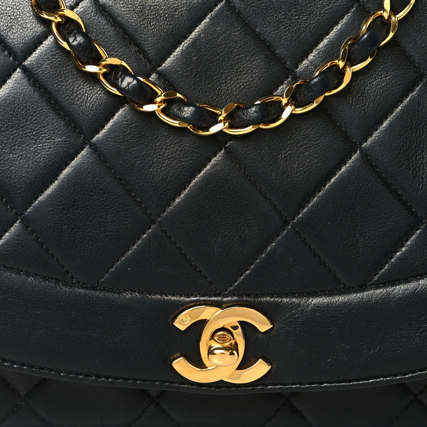 Lambskin Quilted Medium Single Flap Black