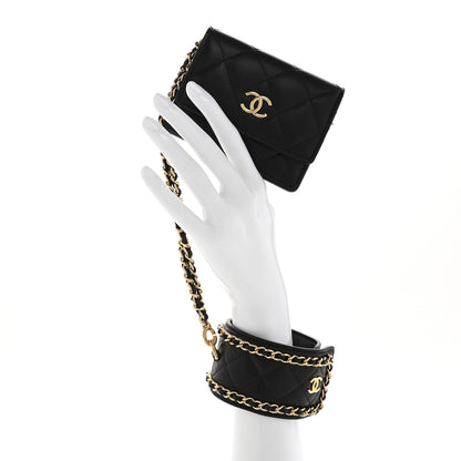 Lambskin Quilted Flap Card Holder With Cuff Black