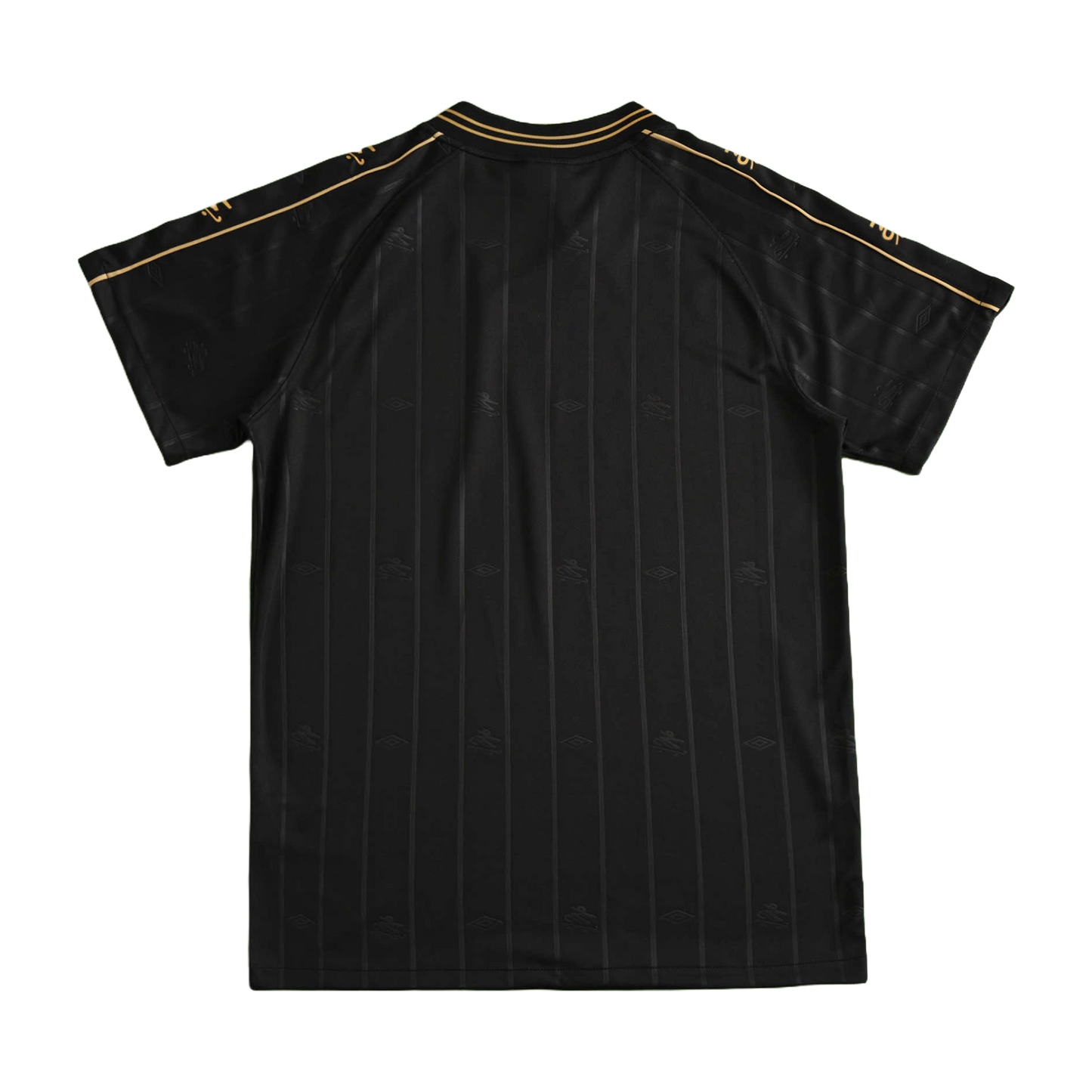 Charlie Brown 24/25 Kids Shirt Kit