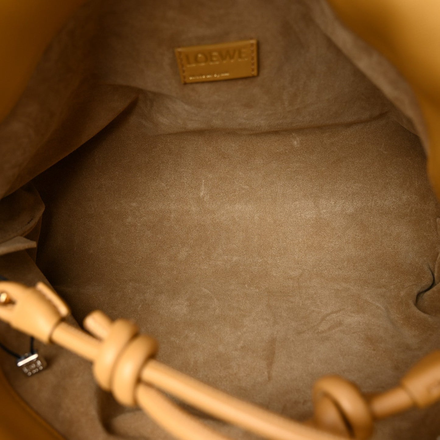 Mellow Nappa Donut Medium Chain Flamenco Knot Clutch Sahara