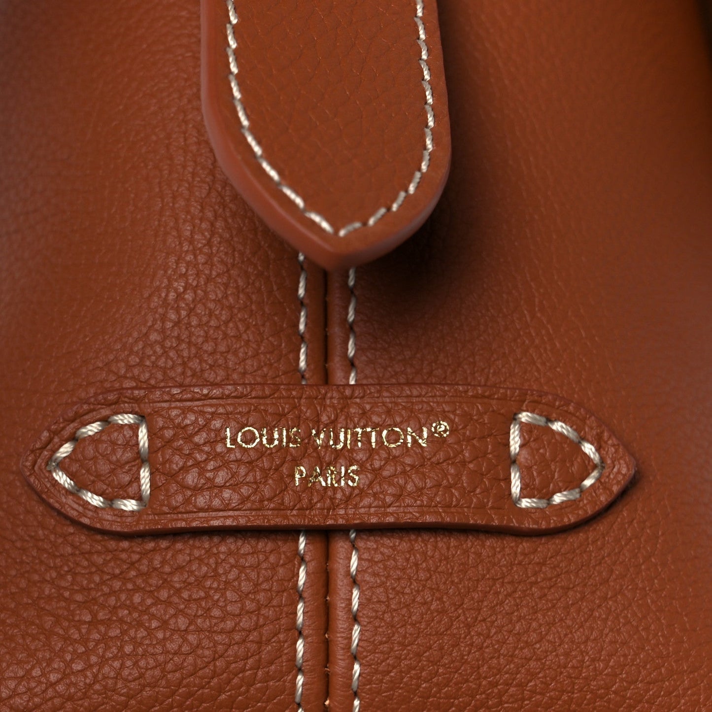 Grained Calfskin Low Key Messenger Cognac
