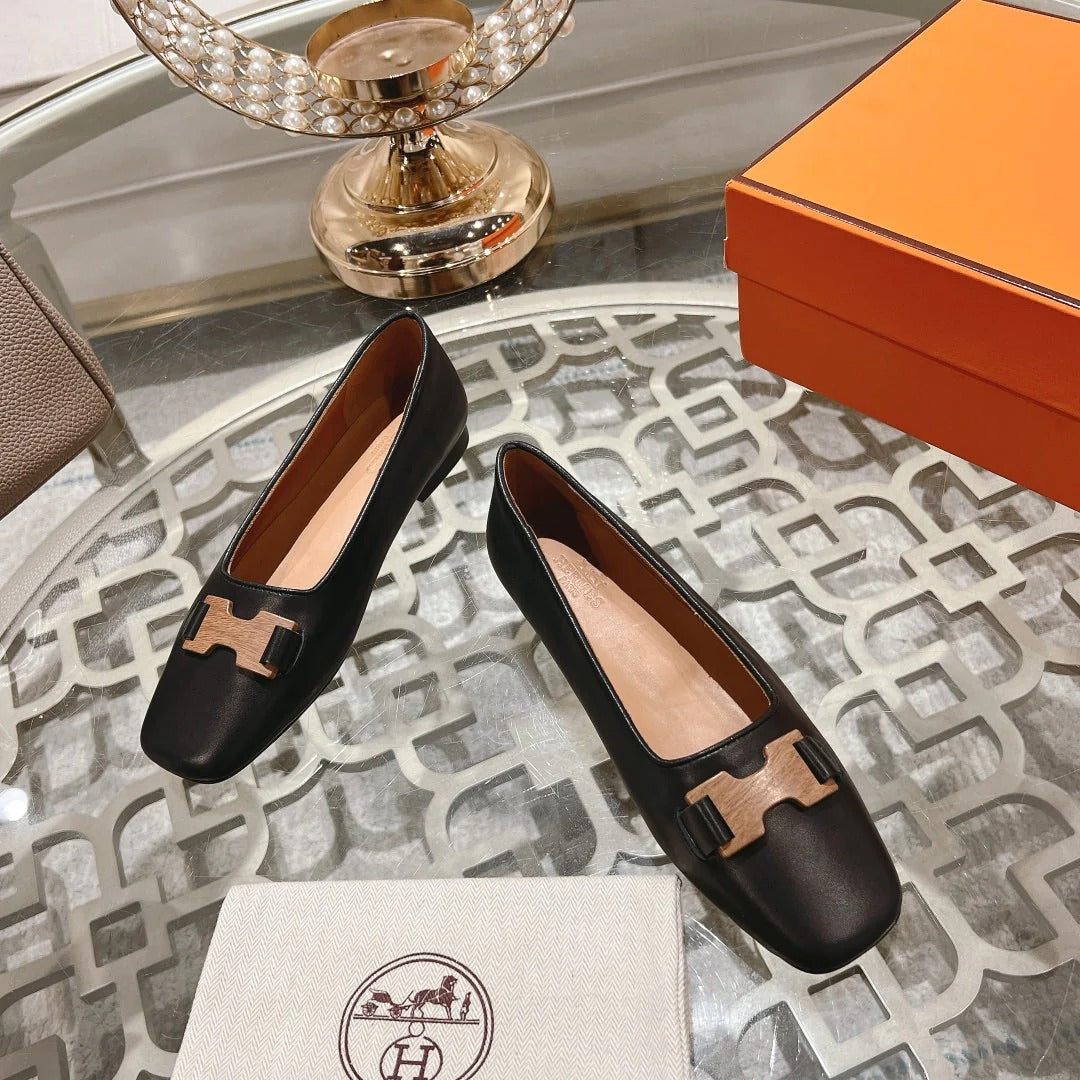 H - BUCKLE BALLET BLACK CALFSKIN