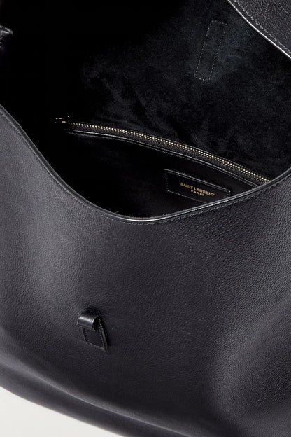SAINT LAURENT Le 5 à 7 Supple large leather shoulder bag
