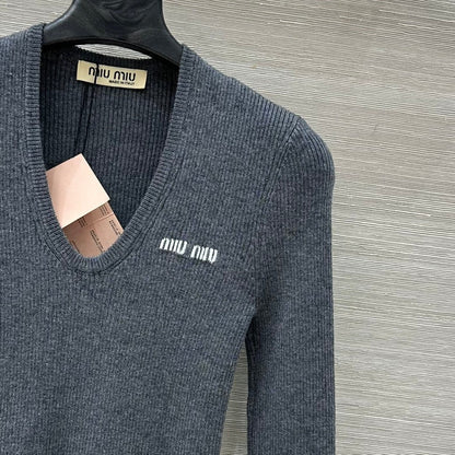 MIUMIU SWEATER STYLE 786