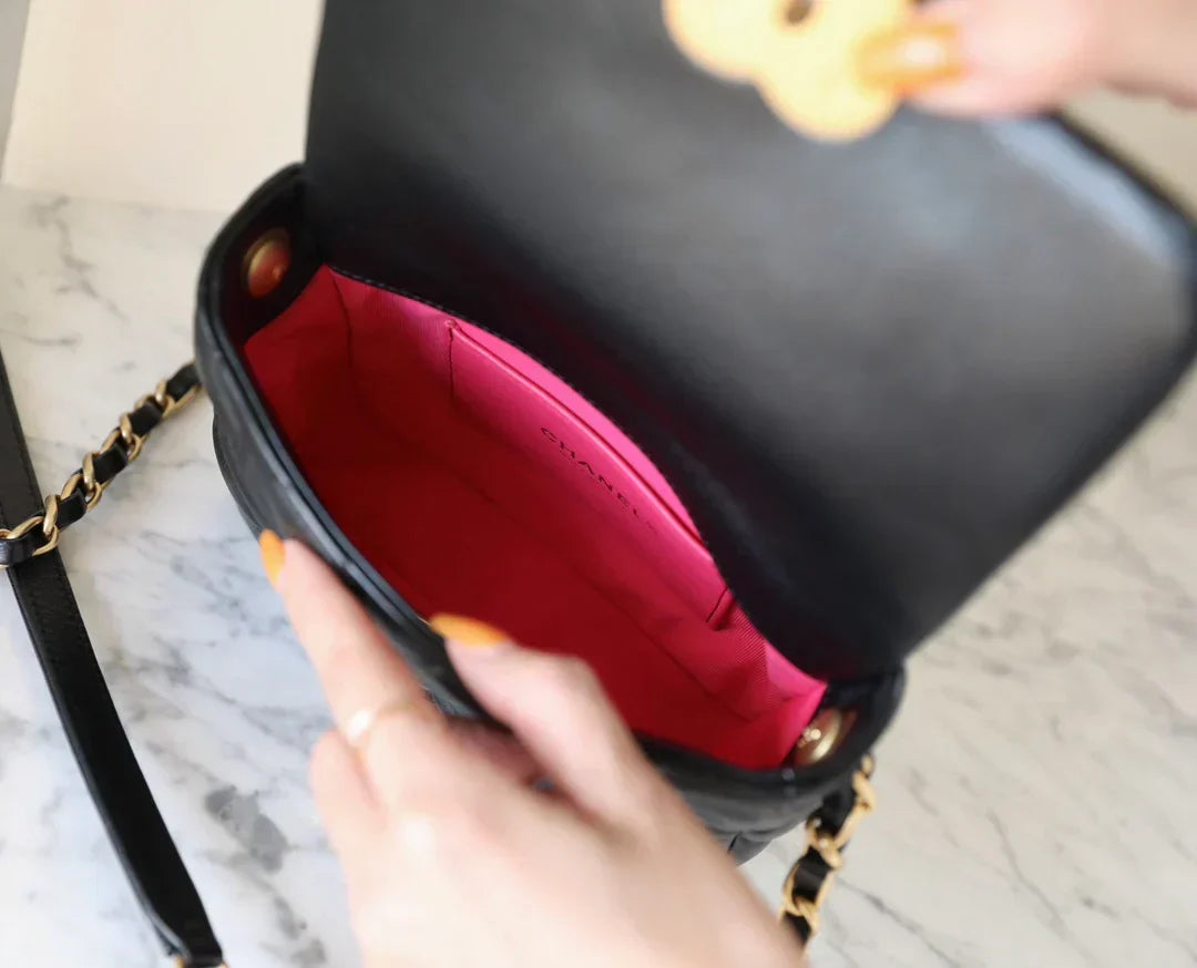 CHANEL  Heart Casual Style Flap Bag Lambskin Chain Plain Leather Party Style