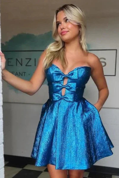 Chic Satin A-Line Strapless Empire Homecoming Dress