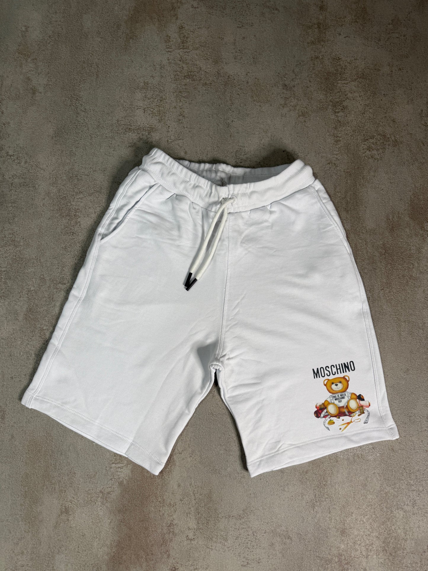 Pantalones cortos MISCHIN0