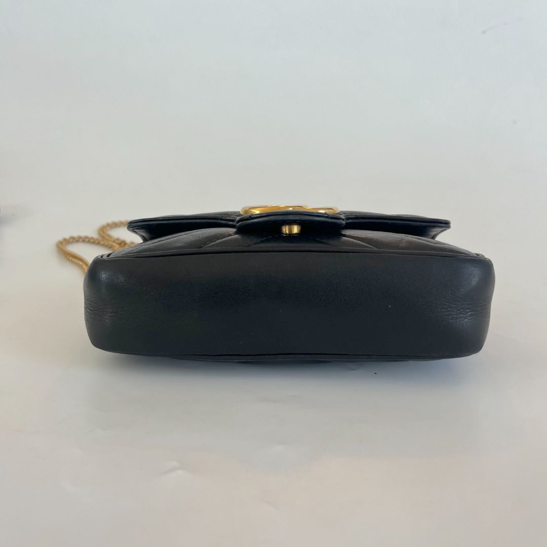 Gucci GG Marmont super mini bag