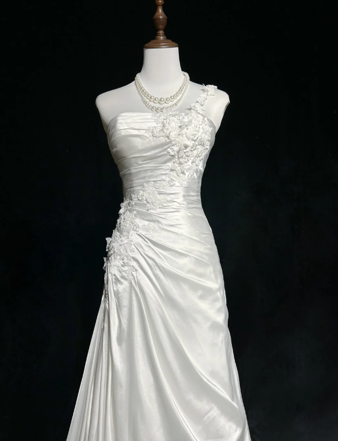 Pretty White One Shoulder Satin Pleated Appliques Mermaid Long Wedding Dress SP1284