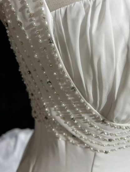 Glamorous Spaghetti Straps White Chiffon Beaded Mermaid Long Wedding Dress Formal Bridal Dress SP1793