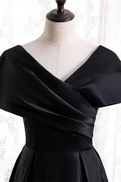 Black V Neck Satin Pleated Bat wing Sleeves Long Formal Dress