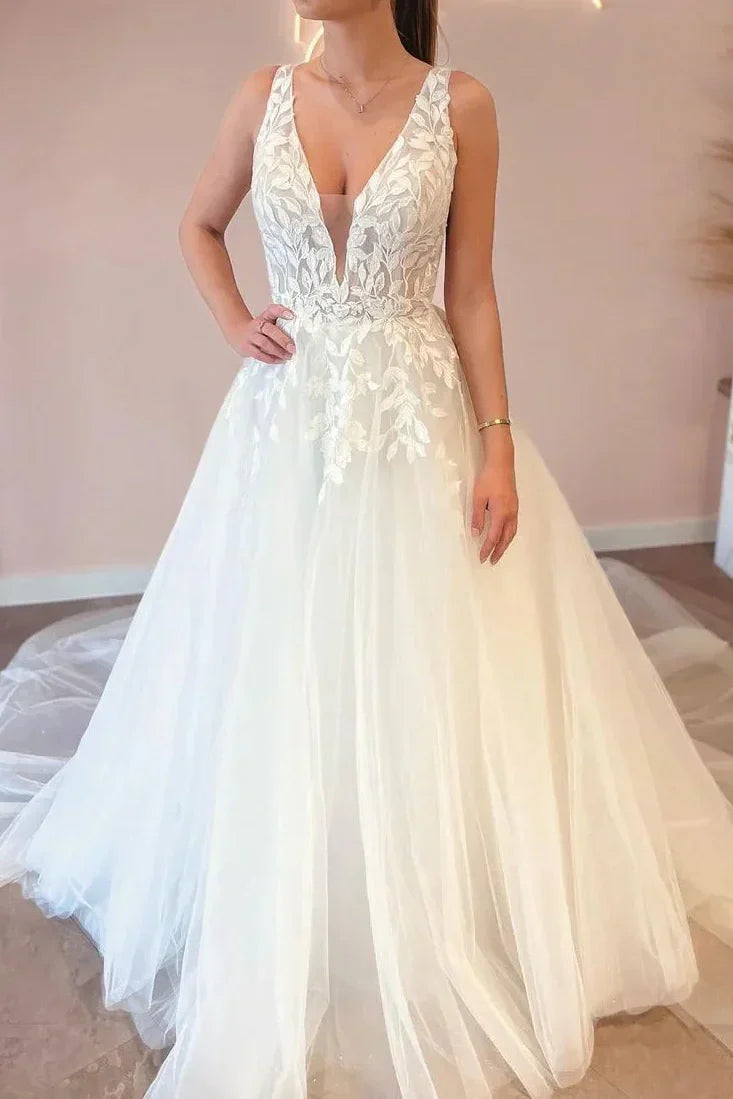 Tulle A-Line Low V-Neck Sleeveless Appliques Long Wedding Dress
