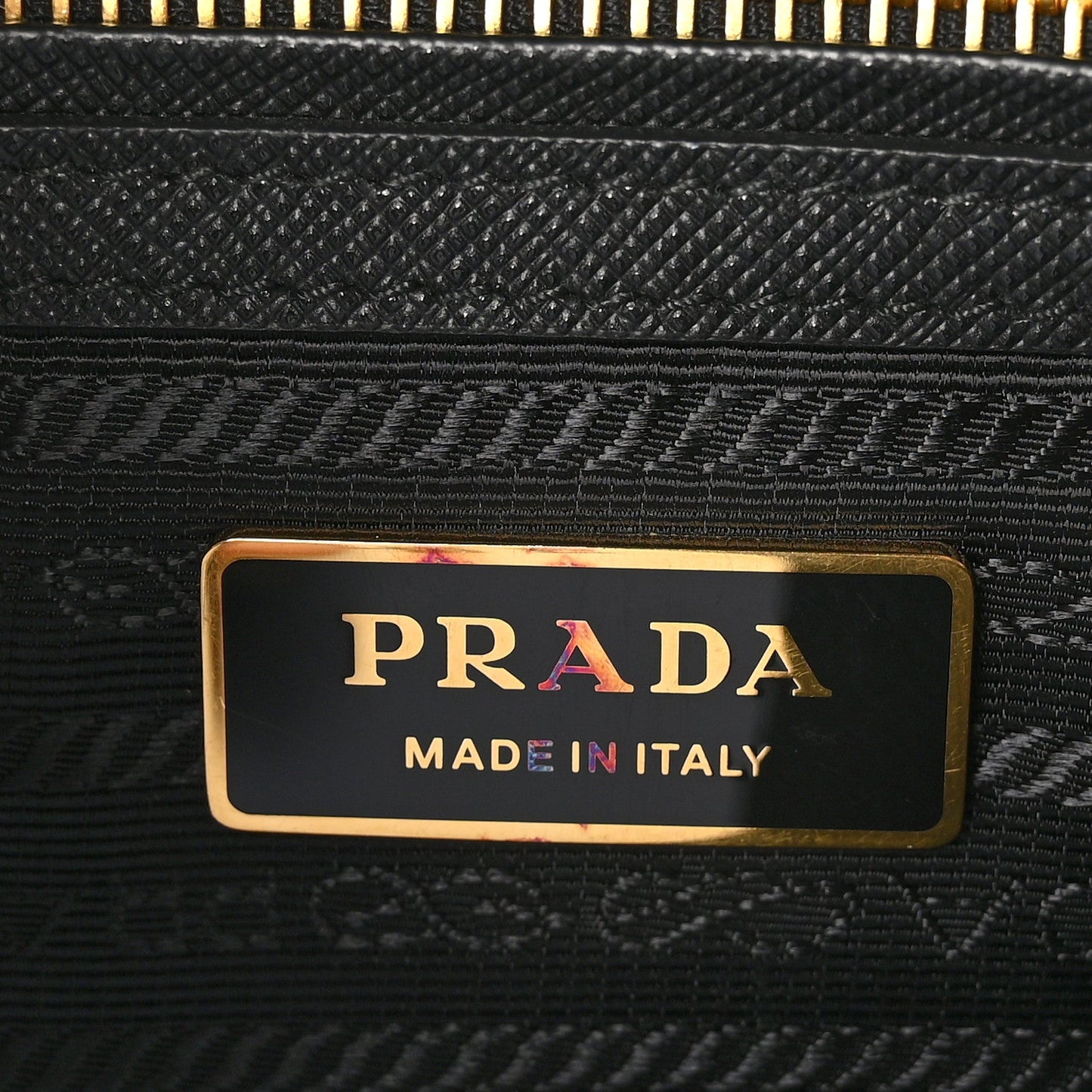 Jacquard Saffiano Triangolo Symbole Embroidered Small Galleria Double Zip Tote Black Corda