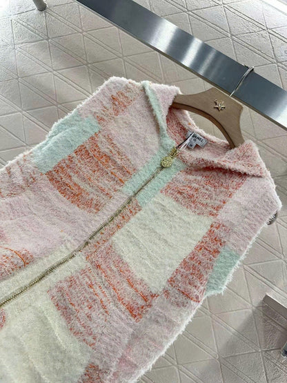 CC Sleeveless Knit Hoodie in Pink Cotton