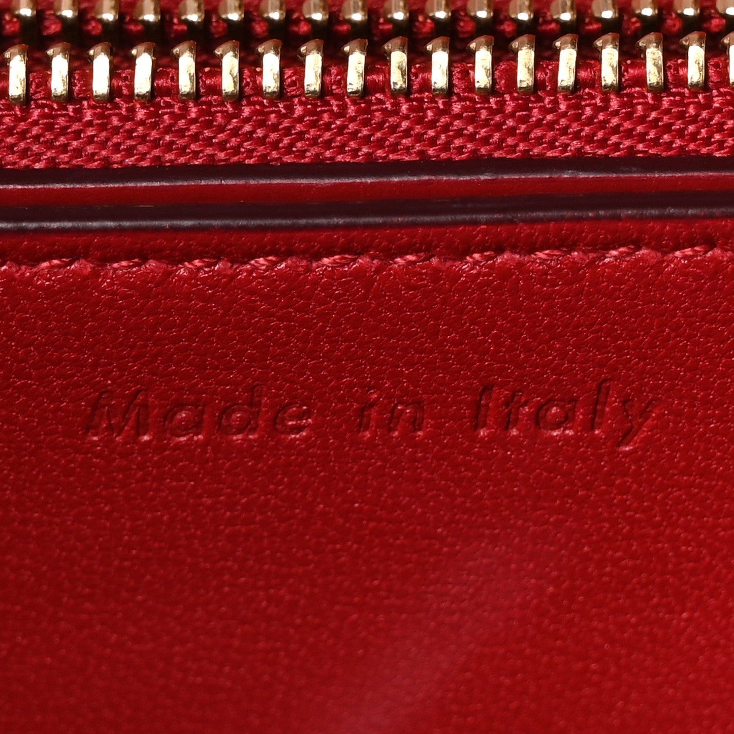 Box Calfskin Medium Classic Box Flap Bag Red