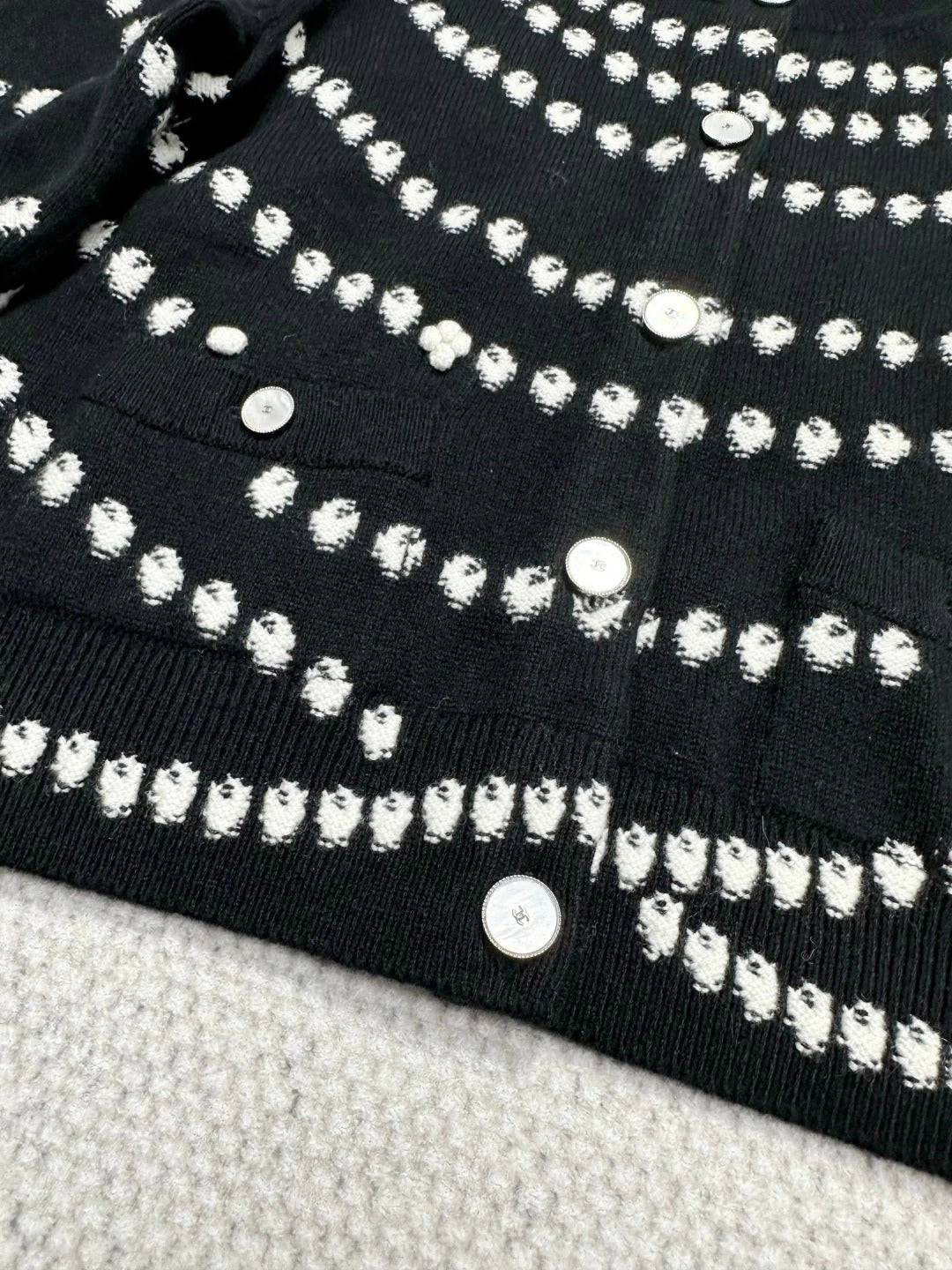 CHANEL CARDIGAN STYLE 100