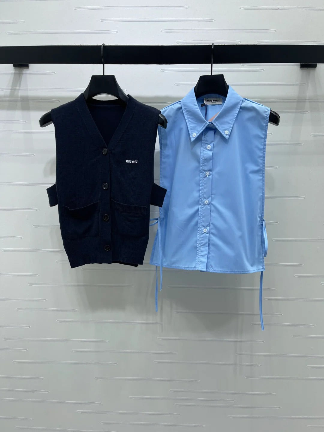 Miumiu 2026 V-neck Vest With Polo Collar Sleeveless Shirt Two-piece Set 356464