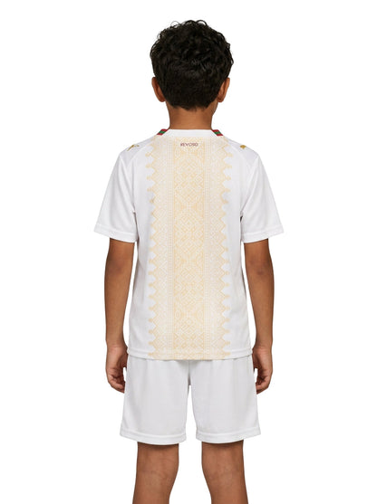 Family Kit Away 2026