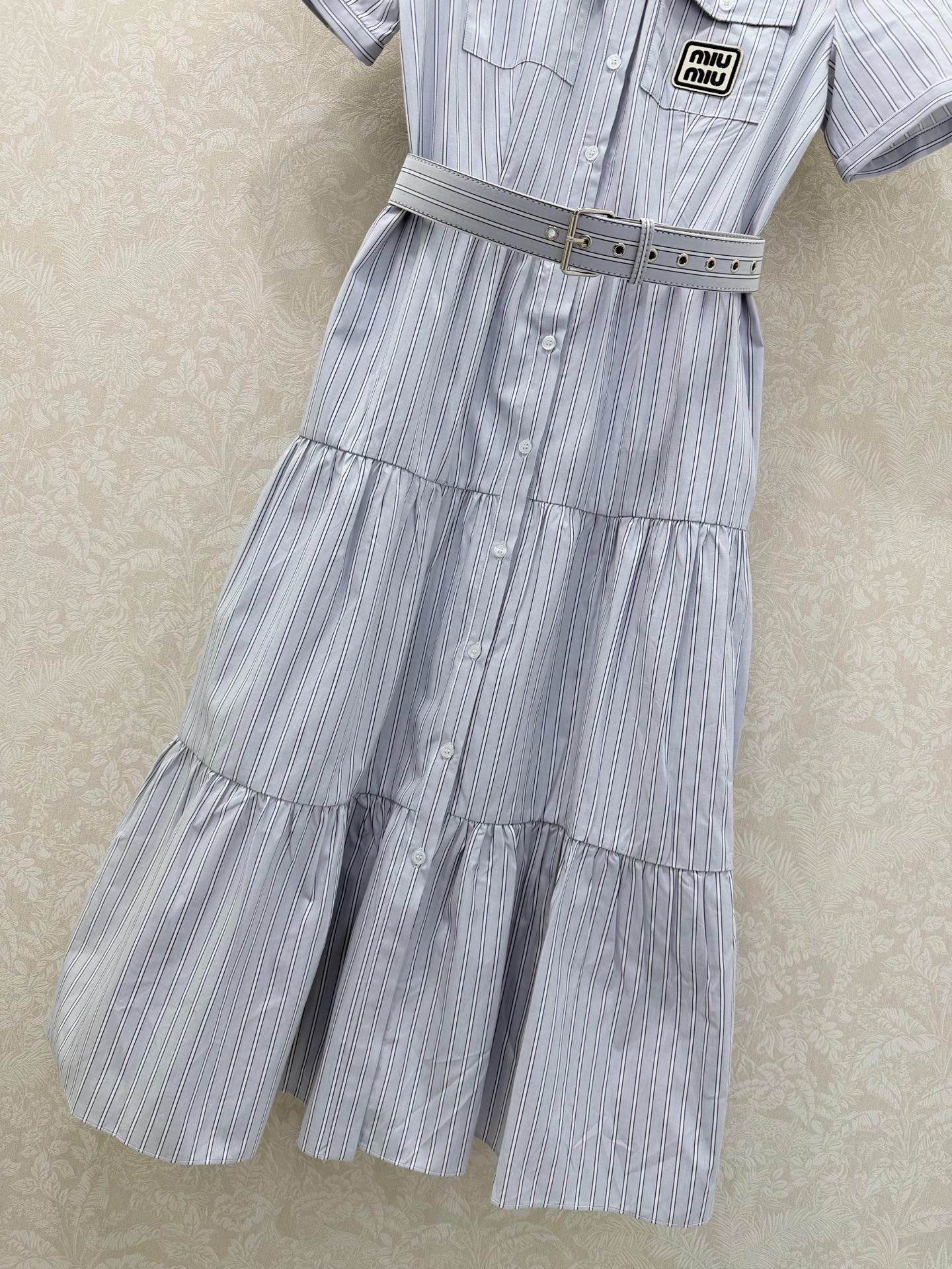 Miumiu 2026 Short-Sleeved Waist-Length Dress with Lapel Collar Blue Cotton 353015