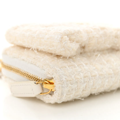 Tweed Quilted Bow Flap Card Holder On Chain White